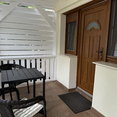 Szem-S Vendeghaz Hotel Balatonszemes Luaran gambar