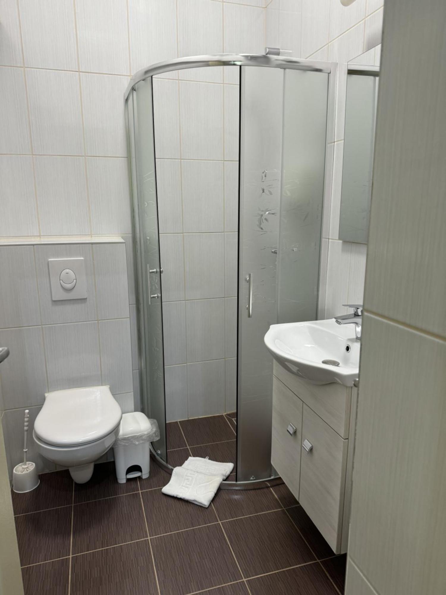 Szem-S Vendeghaz Hotel Balatonszemes Luaran gambar